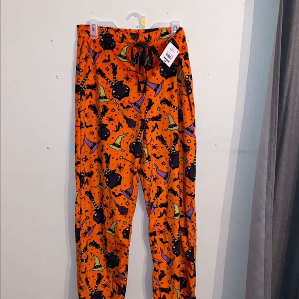 Women’s sleepwear